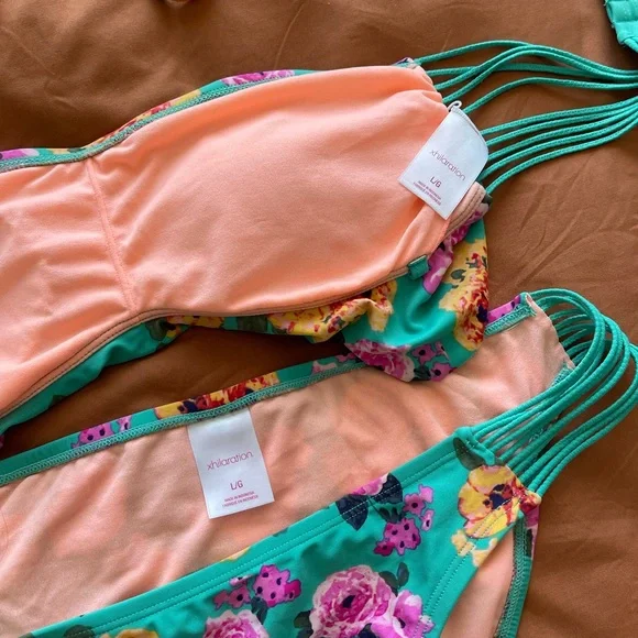 Xhilaration Swimsuit Bikini - Picture 2 of 3